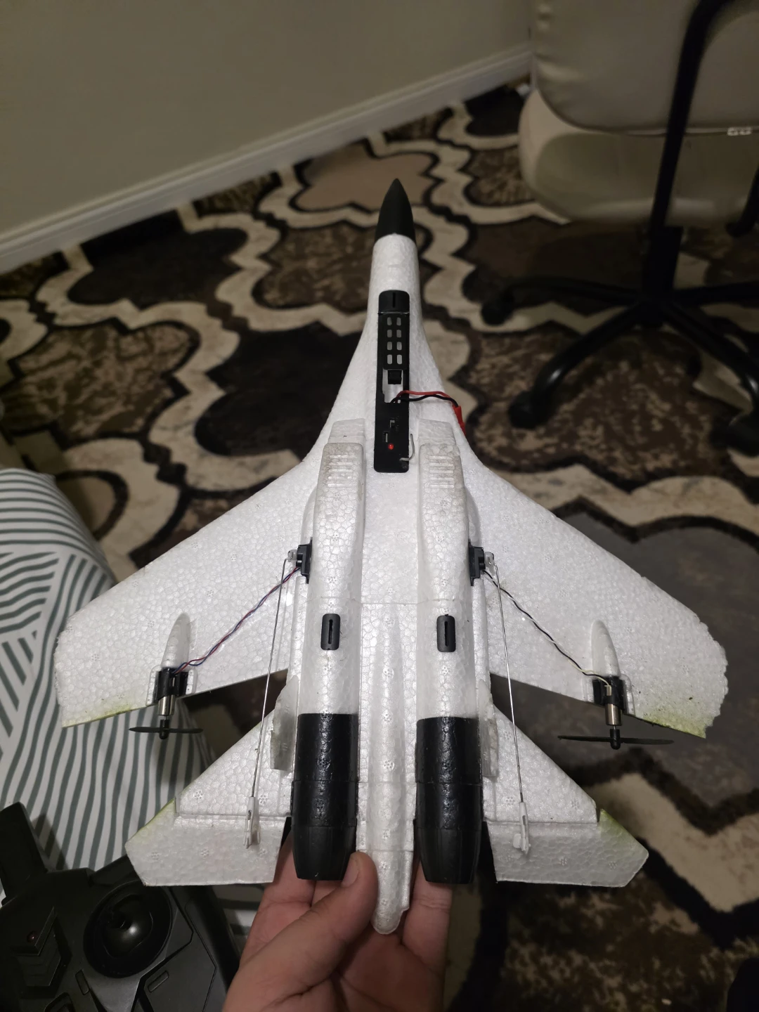 VEVOR A100 SU-27 RC Fighter Jet - photo 4