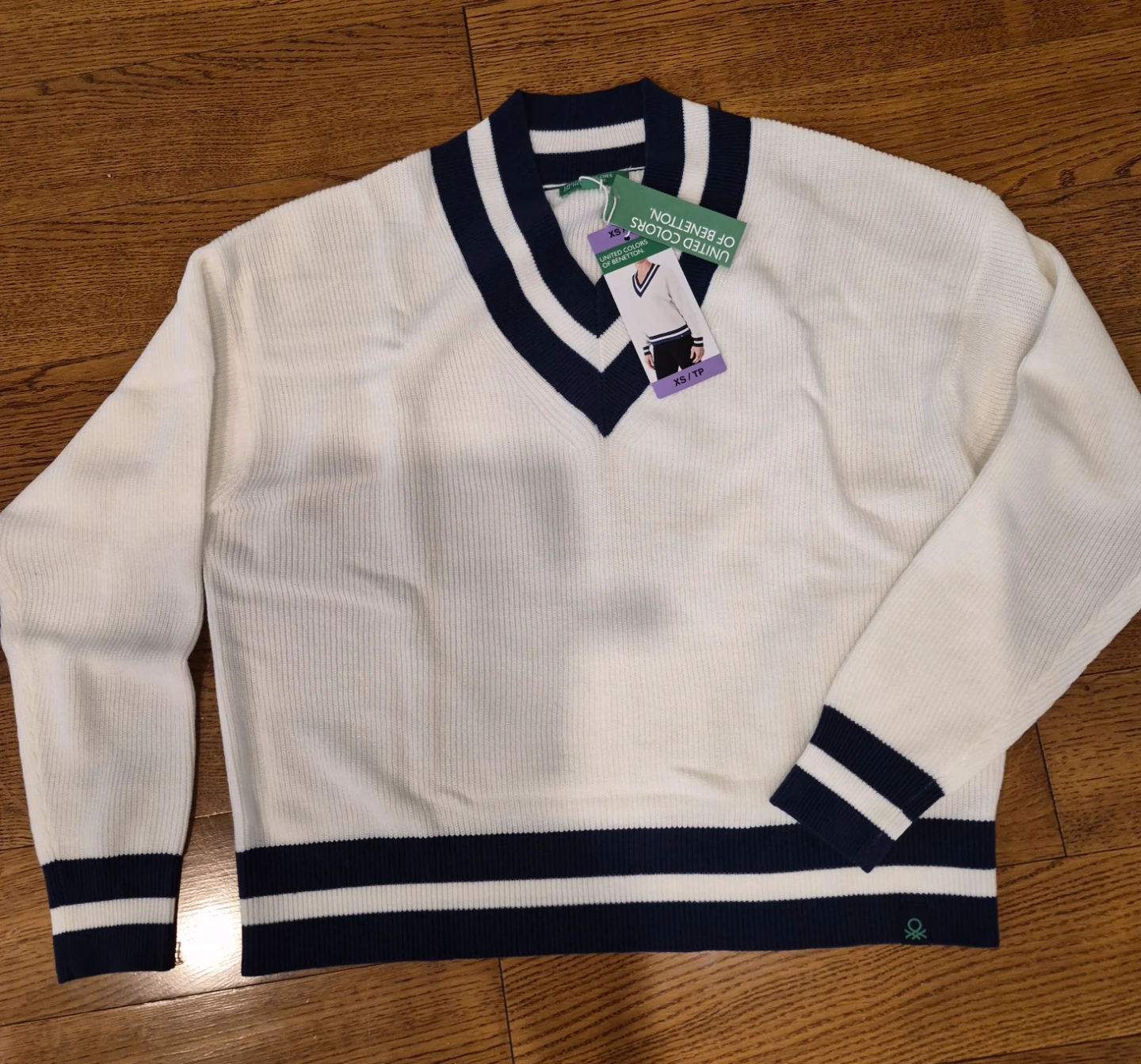 United Colors of Benetton V-Neck Sweater - photo 2