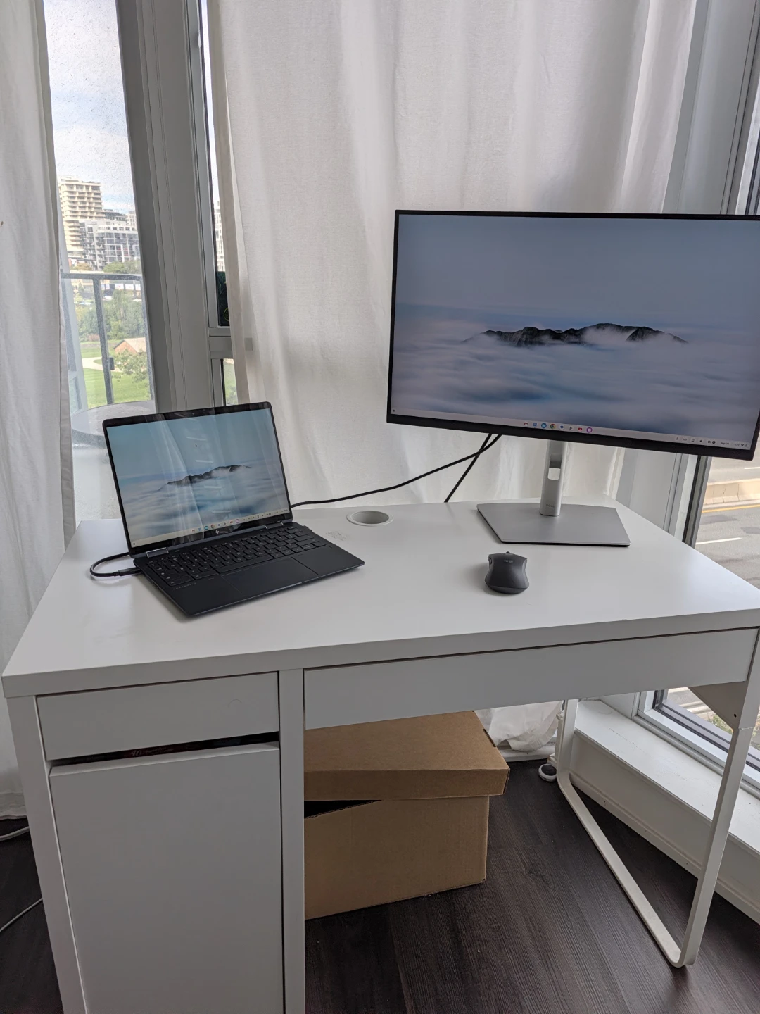 IKEA MICKE desk