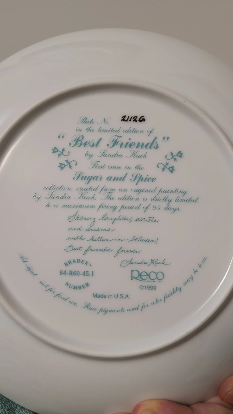 Two Vintage Collectible Decorative Plates (both $5) - photo 2