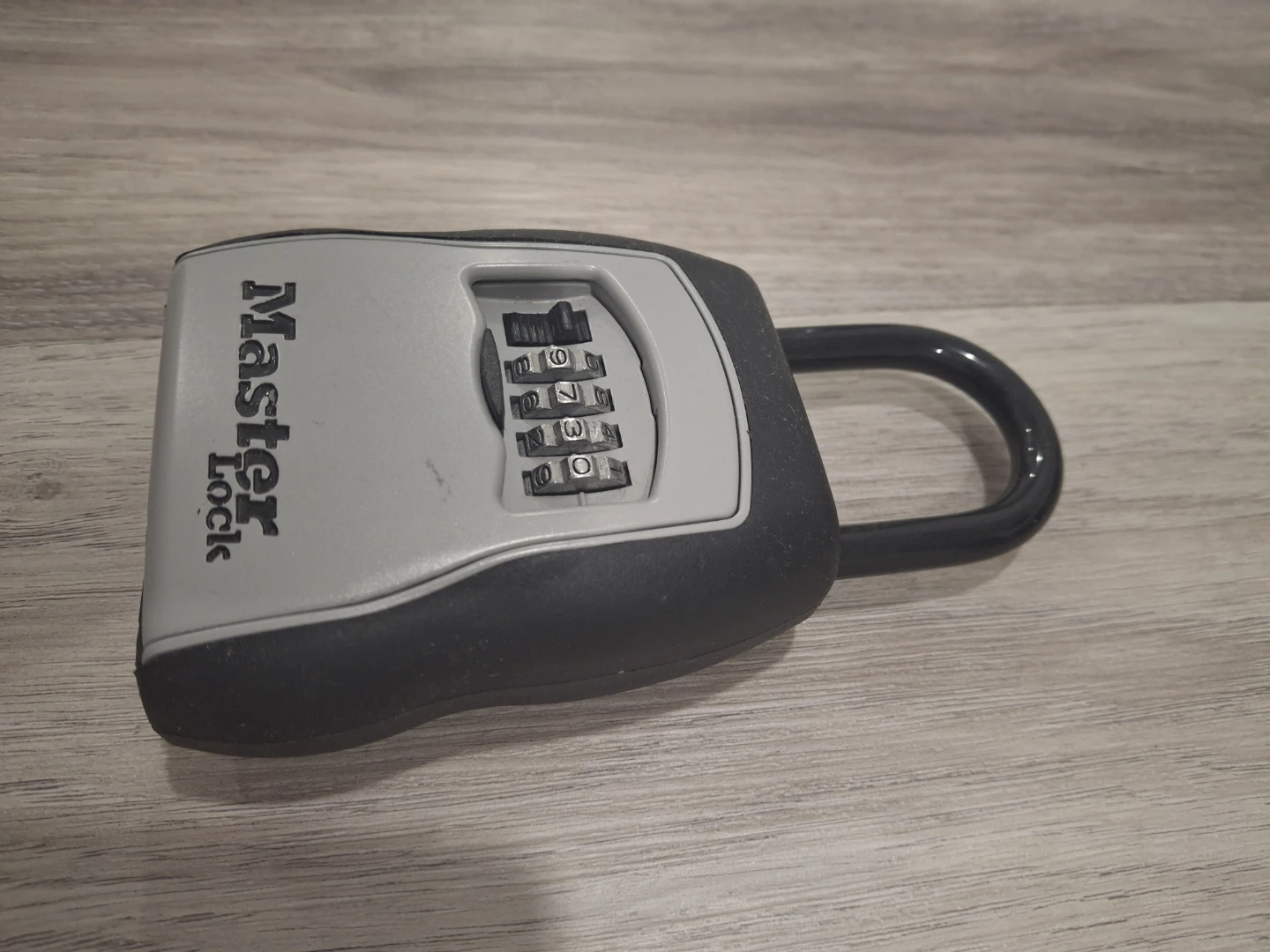 Master Lock Portable Key Safe - photo 3