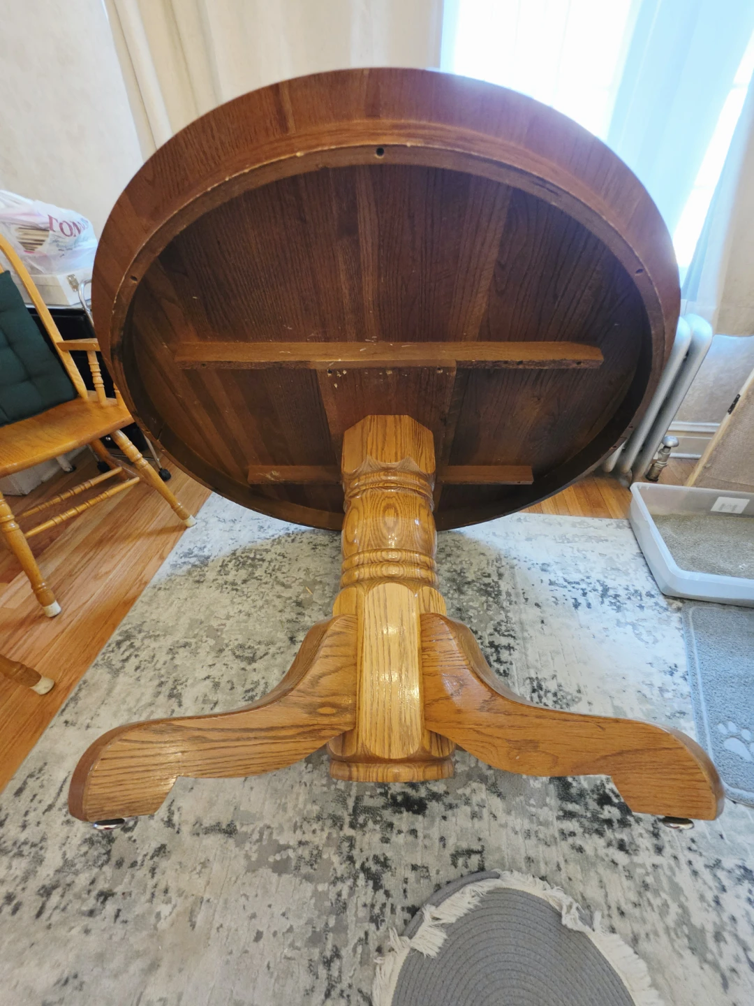 Solid Oak Table & 4 Chairs - photo 3