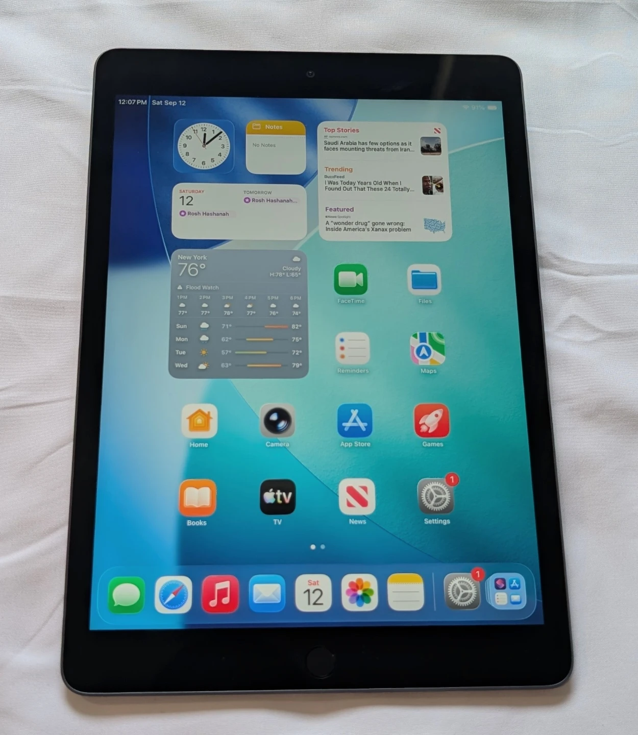 APPLE iPad 9 10.2 inch 64GB WIFI PLUS 4G CELLULAR UNLOCKED