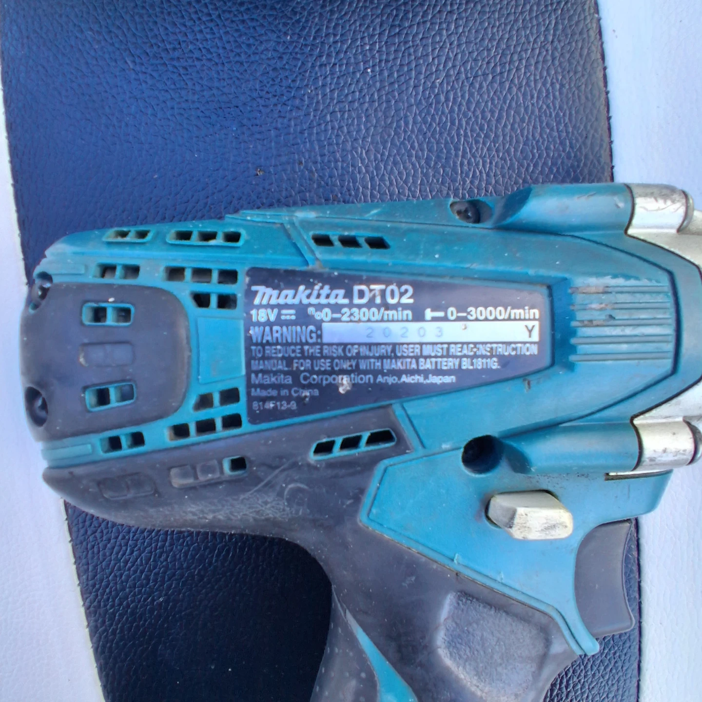 Makita 18V Impact Driver DT02 - photo 4