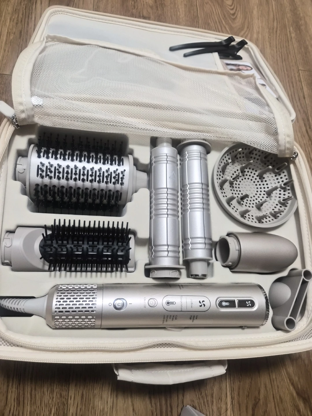 7MAGIC 7-in-1 Air Styling and Drying System