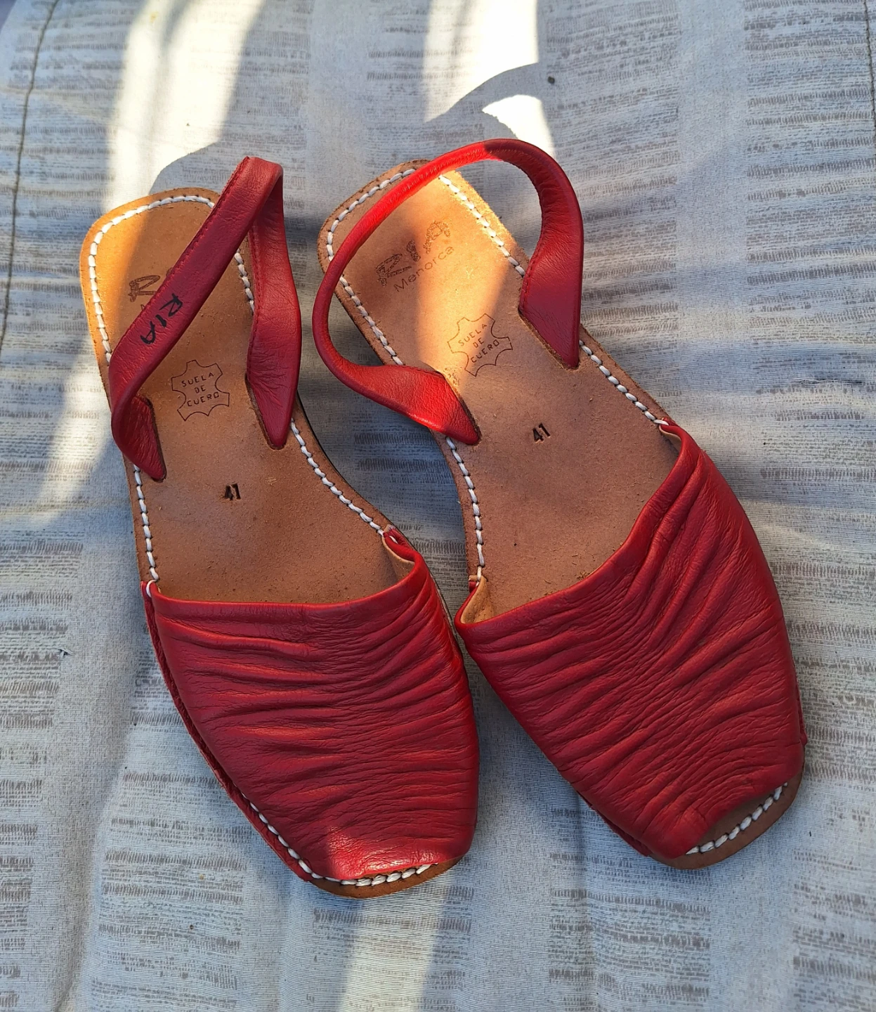 RIA Menorca Red Leather Sandals Sz 41 (Kit Cat Club rescue)
