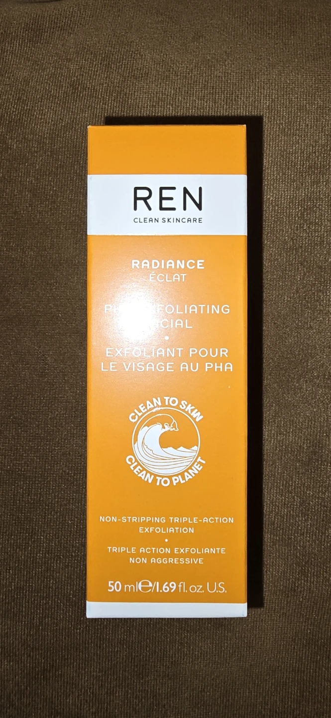 REN Clean Skincare Radiance PHA Exfoliating Facial