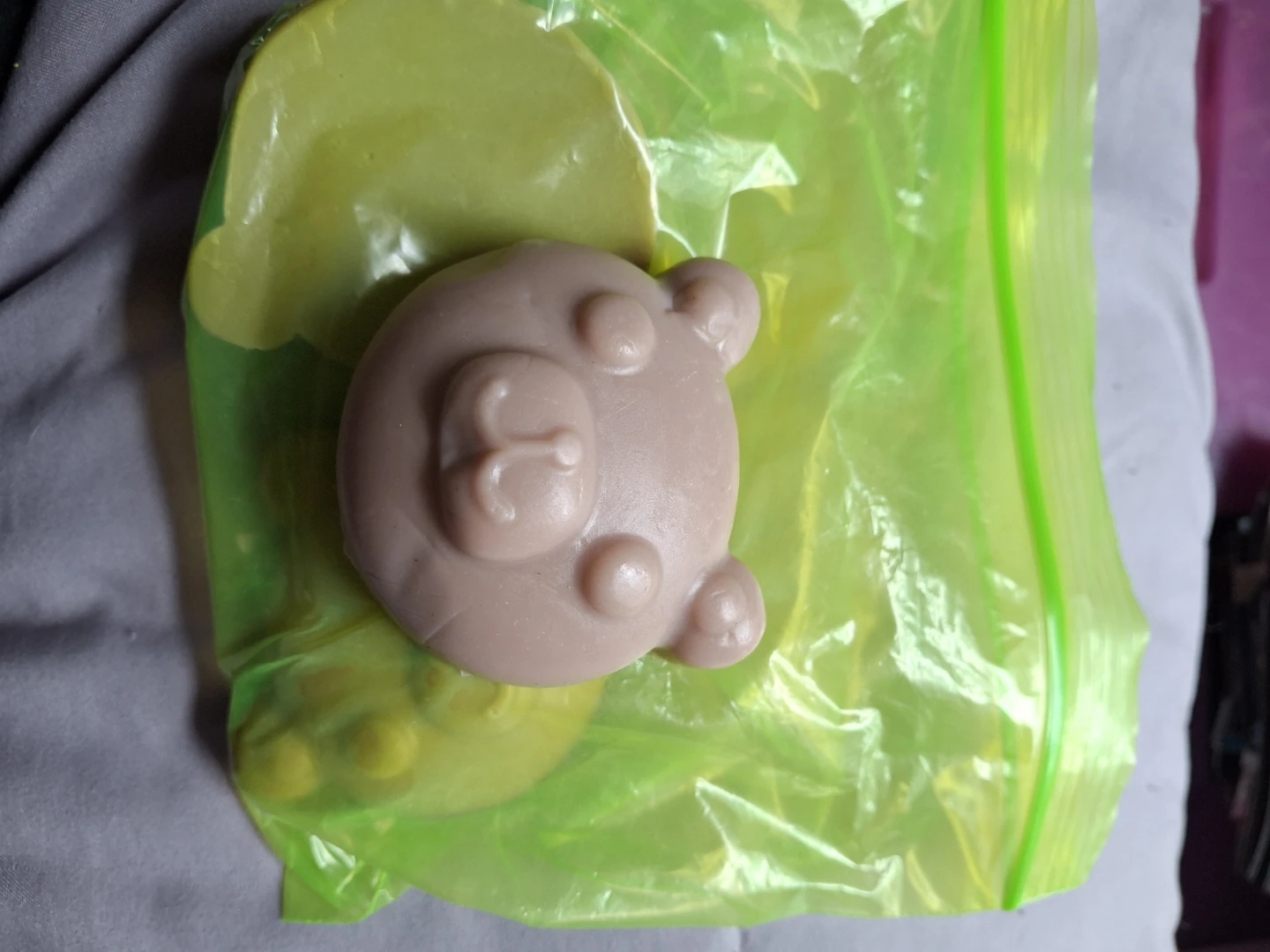 Lush Baby Bear Facial Gummy Wash - photo 5