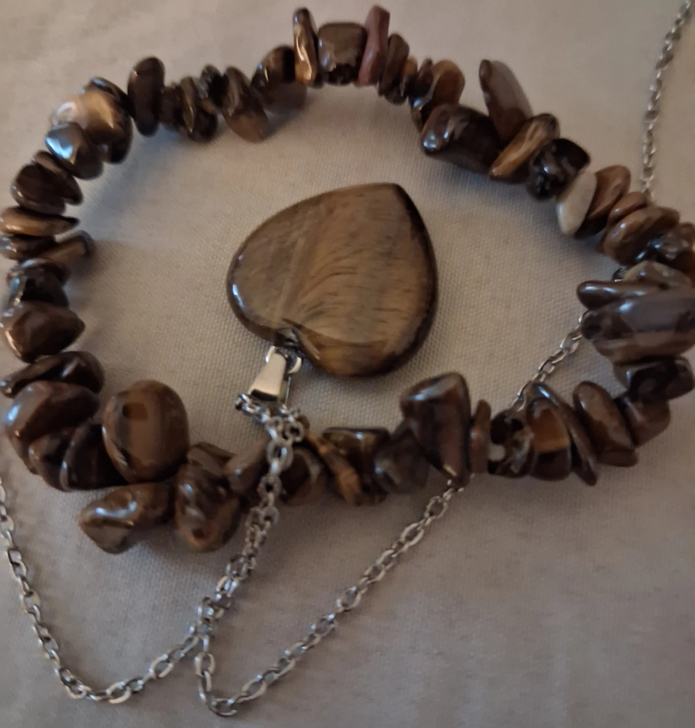 Tiger Eye Heart Pendant Necklace and Chip Bracelet Set - photo 5