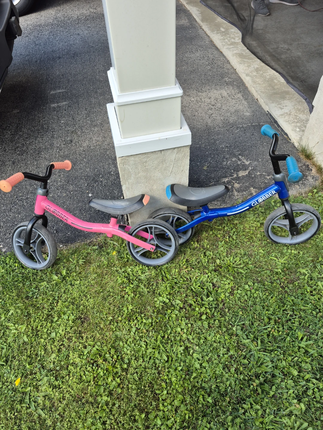 2 Globber balance bikes