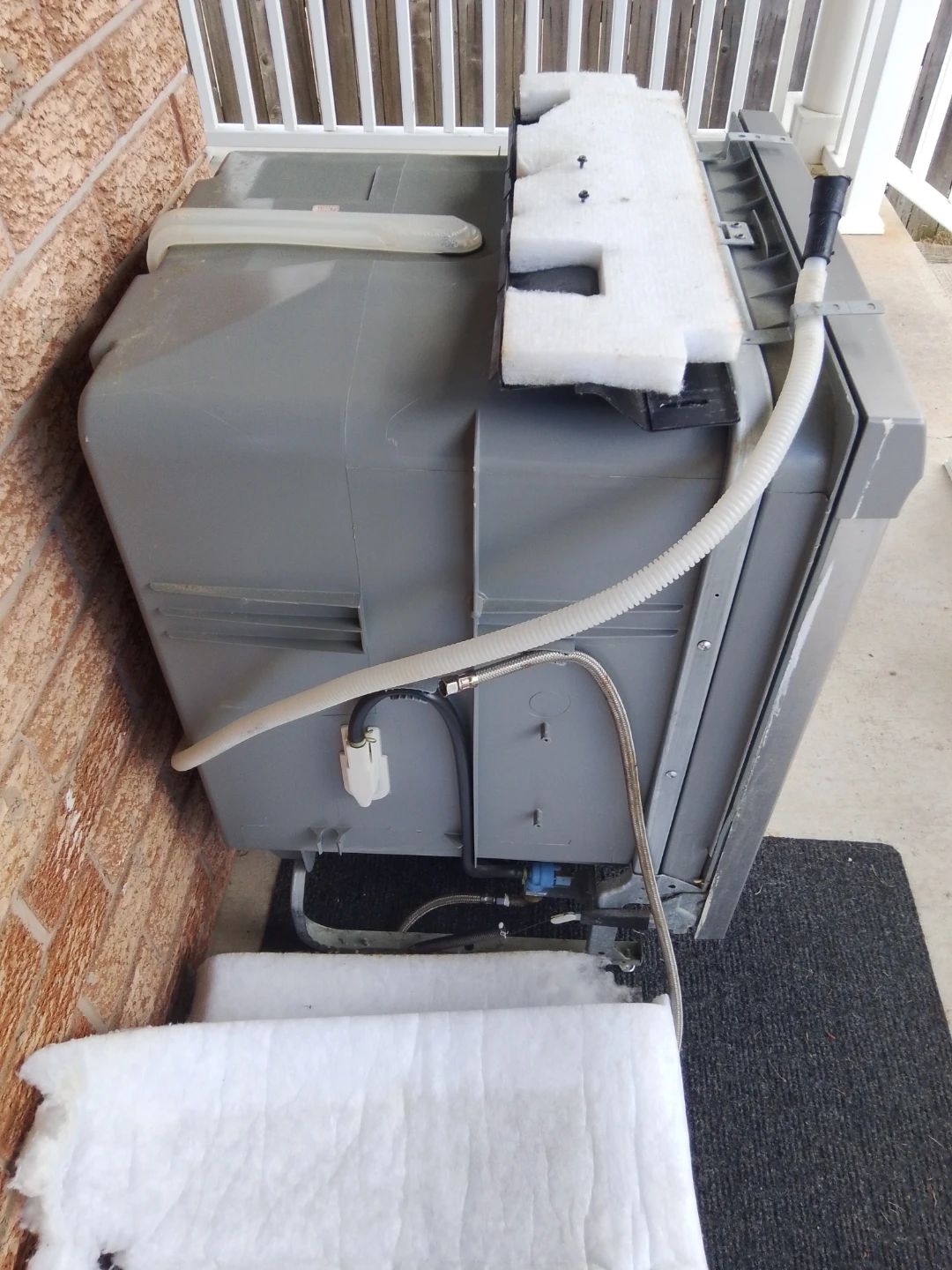 Frigidaire Stainless Steel Dishwasher Give offer. - photo 2