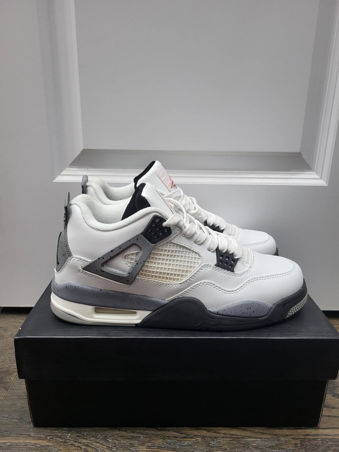 Air Jordan 4 White Cement - photo 2