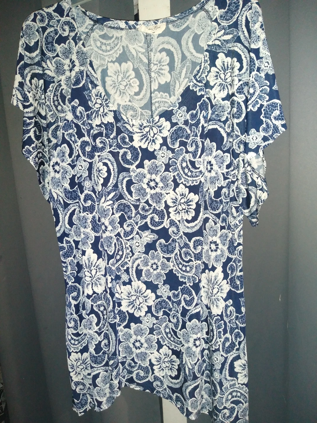 Beautiful easy breezy summer top - photo 2