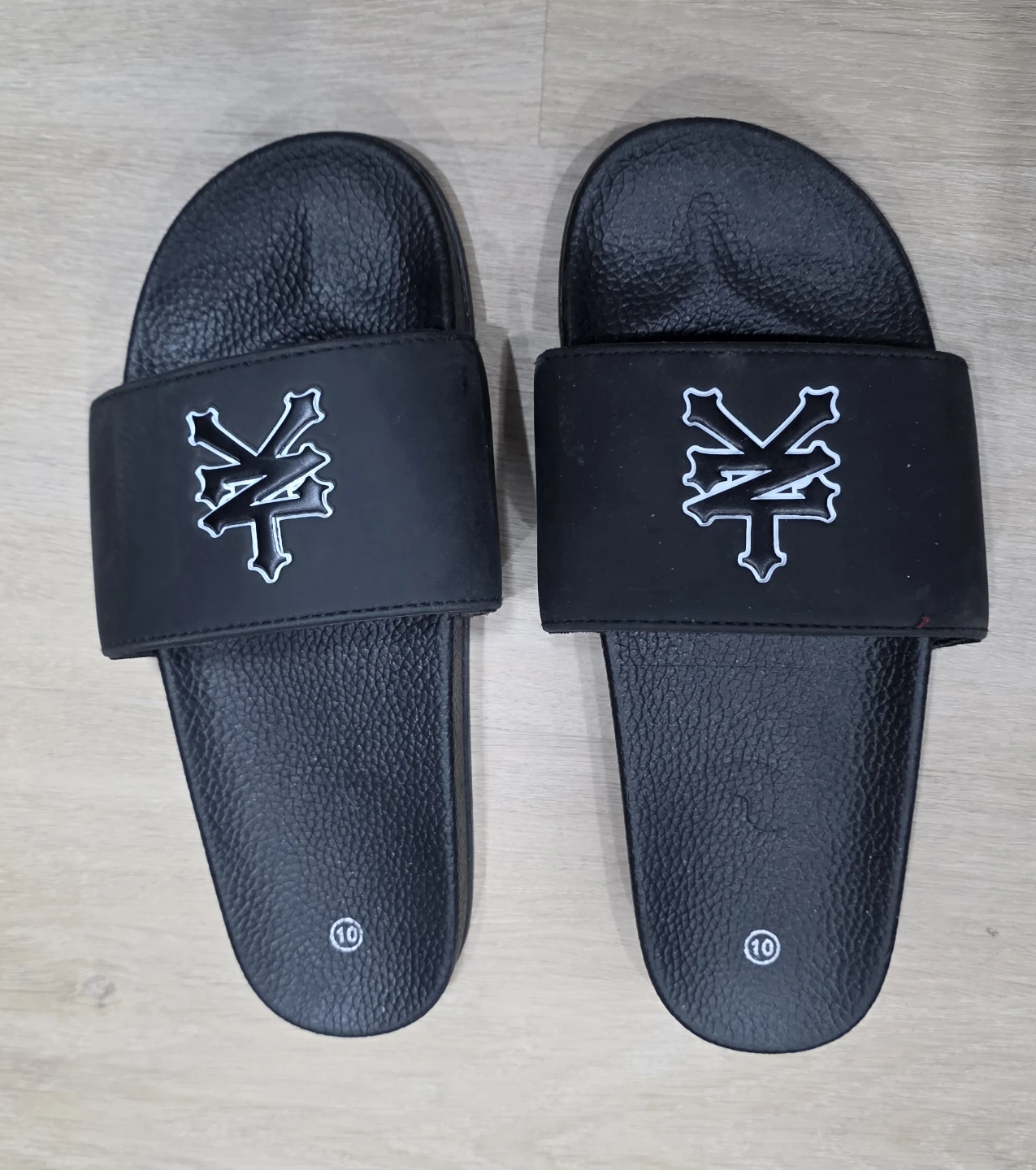 ZOO YORK Black Slides Size 10 men's