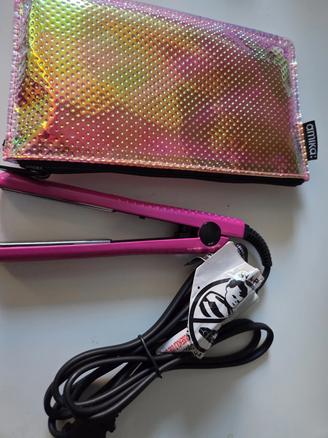 Amika Pink Hair Straightener with Travel Case - photo 5