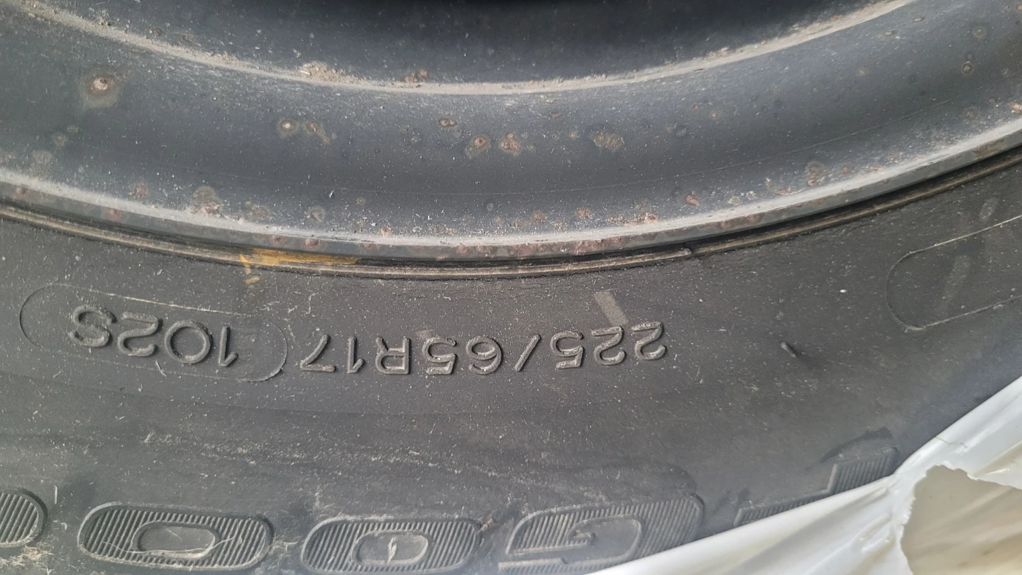 Cooper 225/65R17 Tires