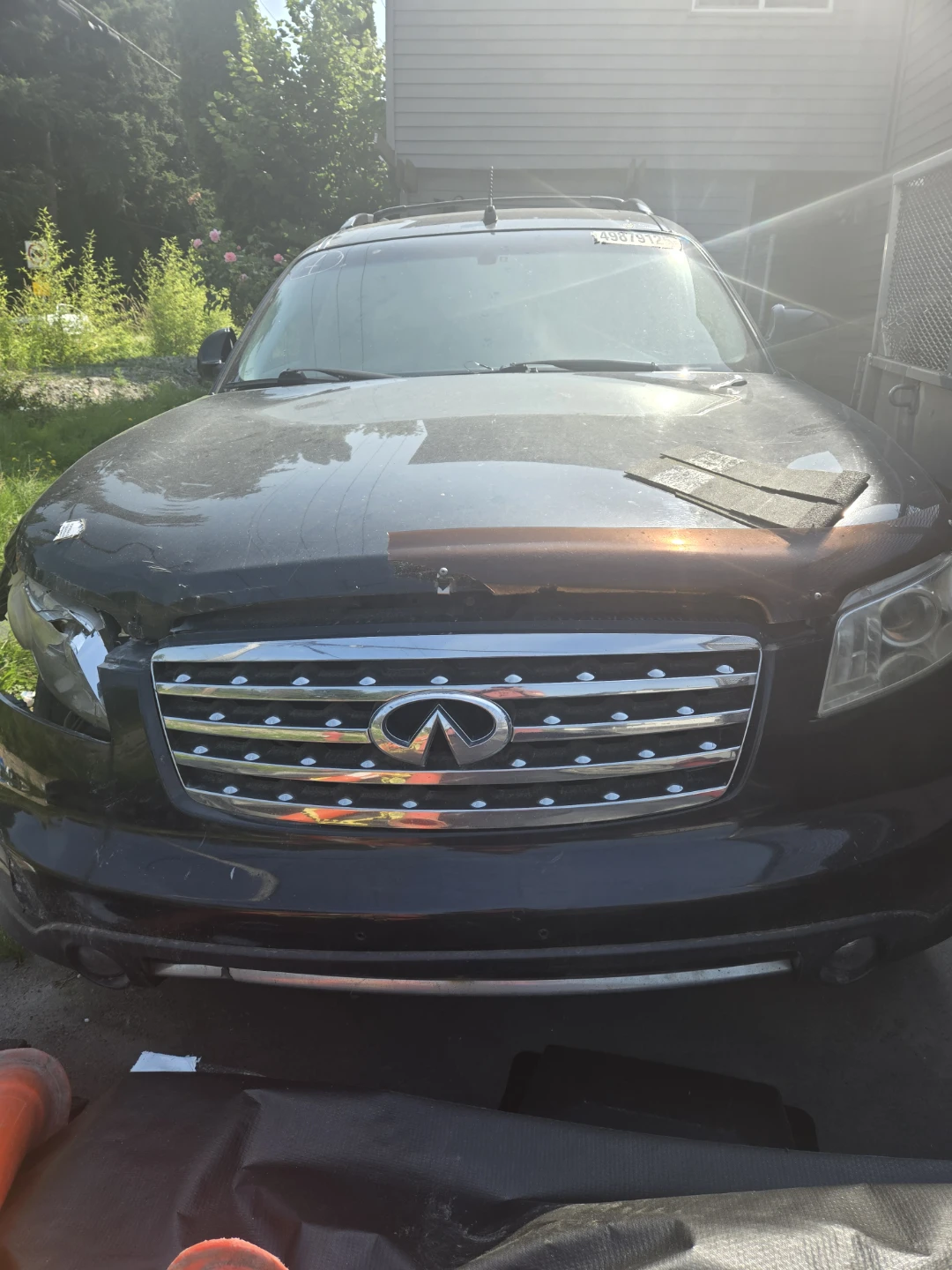 Infiniti FX35 SUV