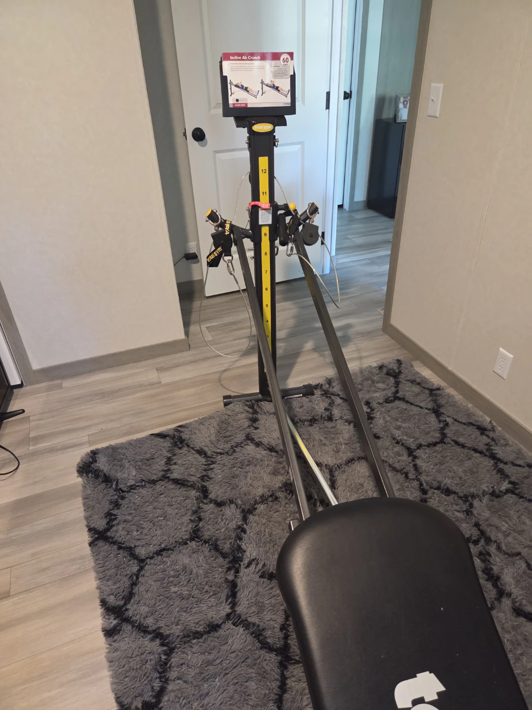 Total Gym XLS with various attachments - photo 2