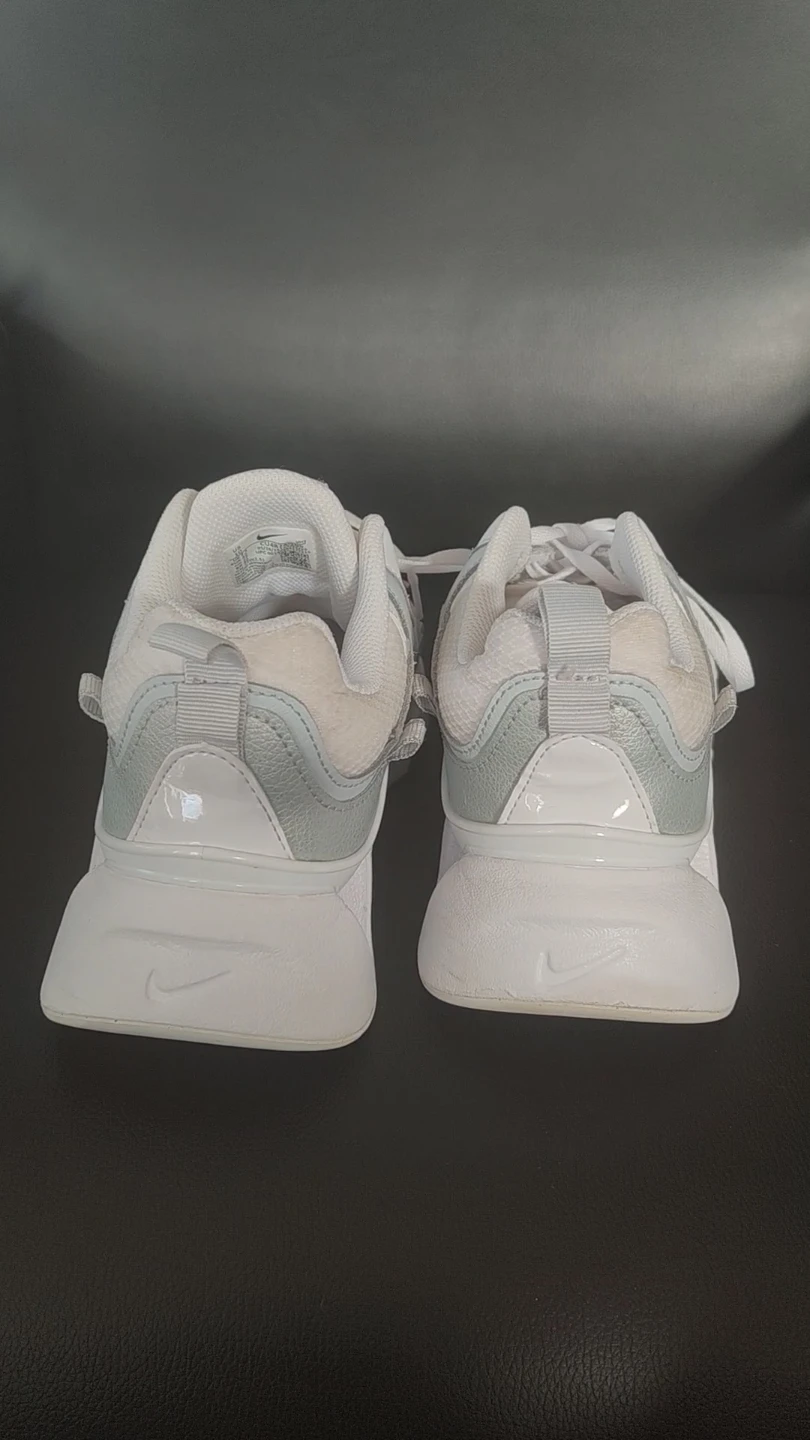 Nike Women's Sneakers Size 10 - photo 3