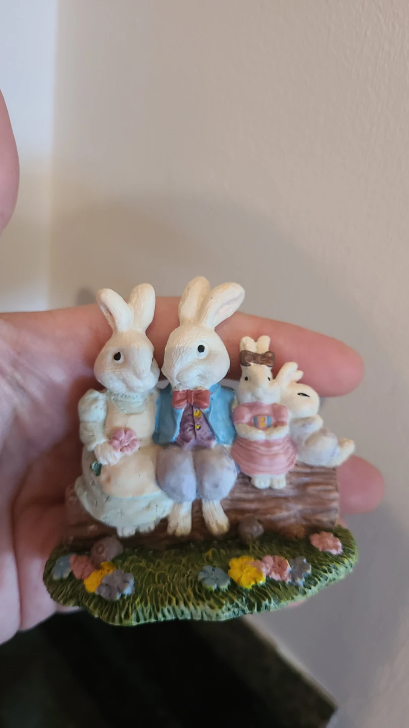 Two decorative Easter rabbit figurines - photo 2
