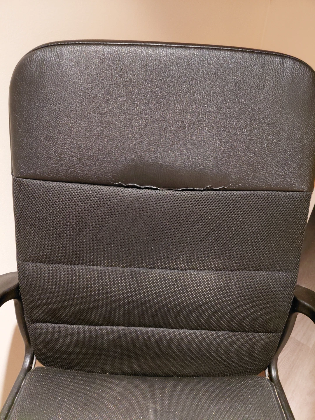 Free Ikea Black Office Chair - photo 3