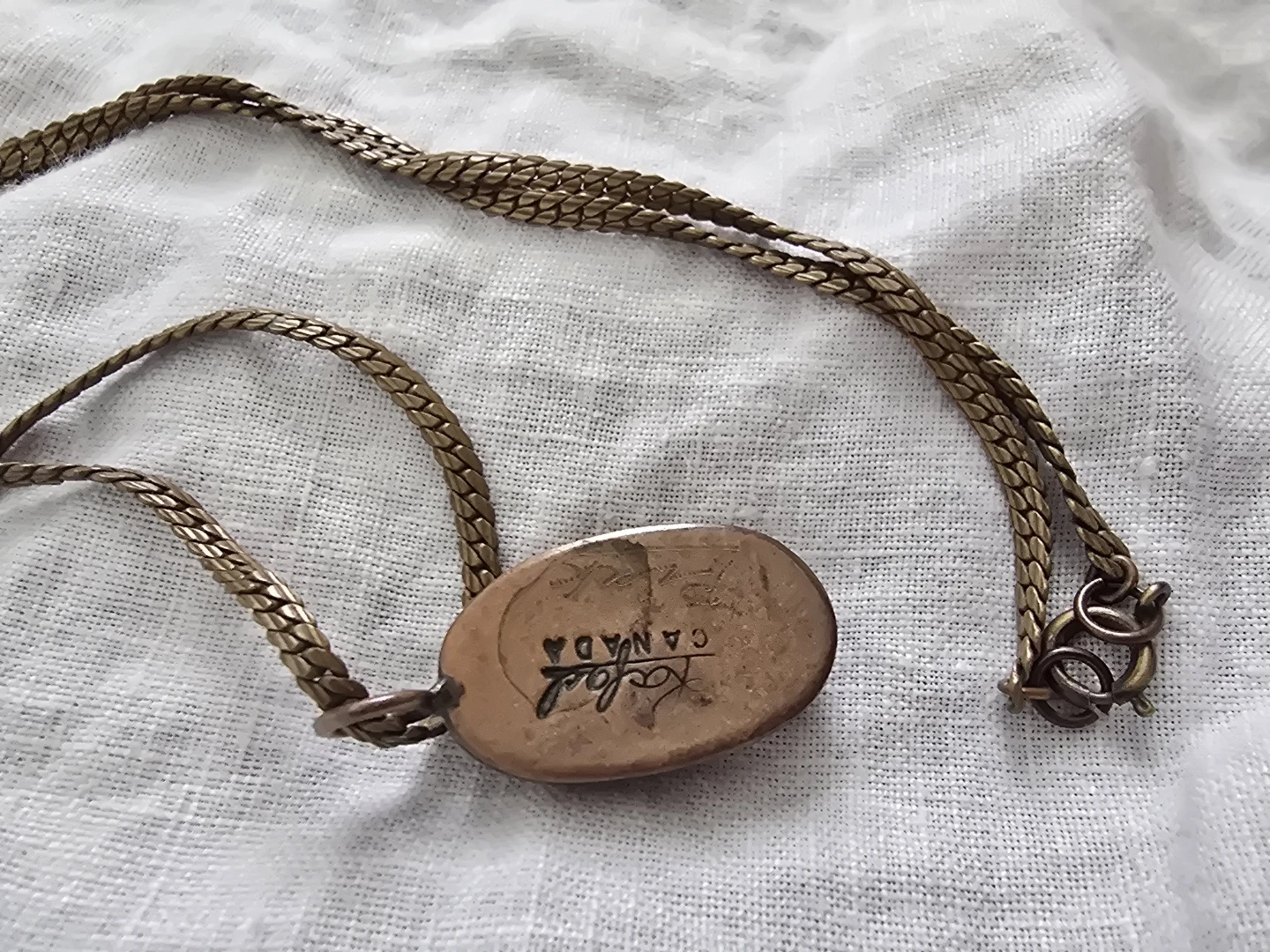 🏈Vintage Rafael Alfandary Canada Oval Necklace - photo 2