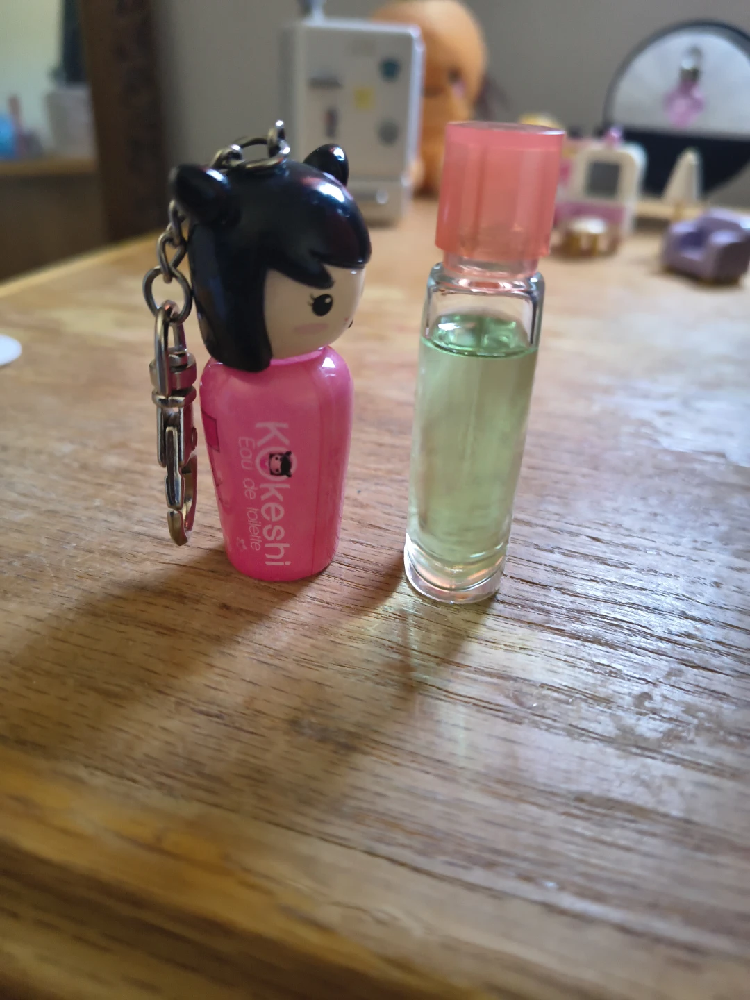 Two Sample Perfume bottles - photo 2