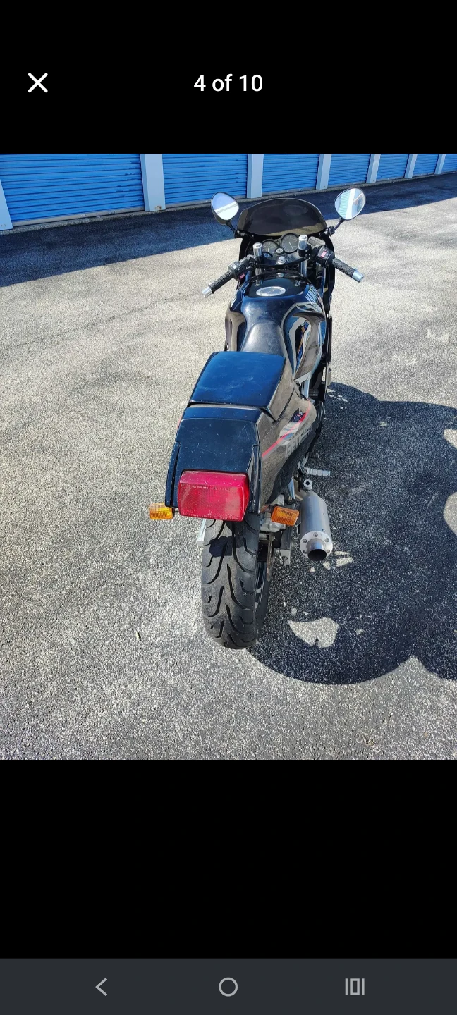 1989 Yamaha FZR600 - photo 3