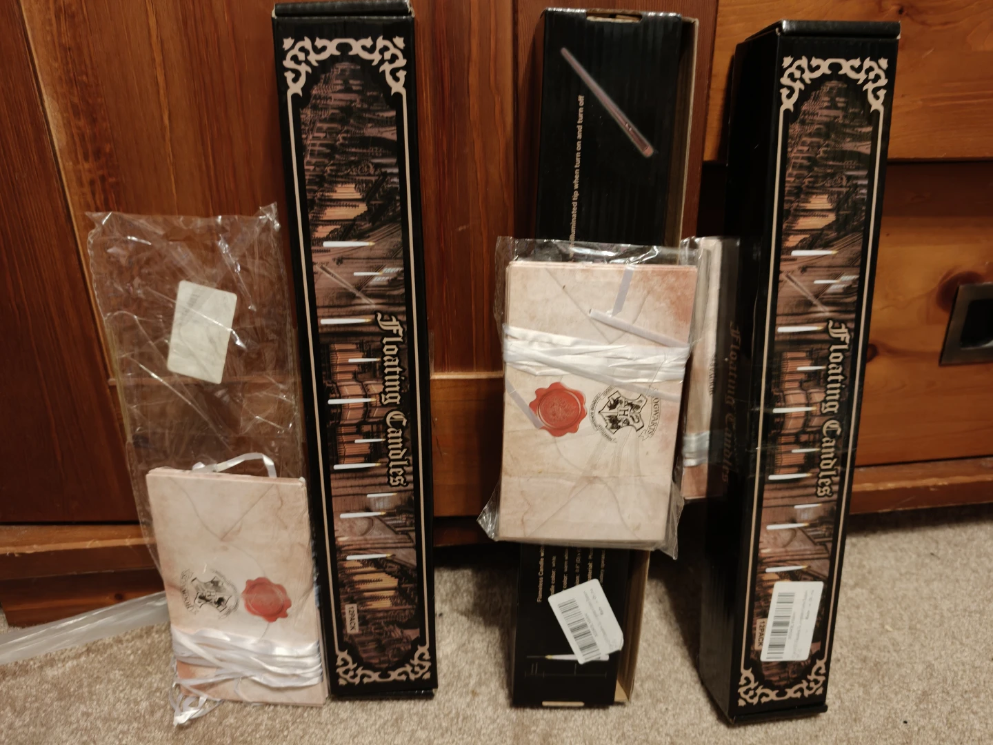 Harry Potter Hogwarts   floating Candles + Wand &  Banners🏈