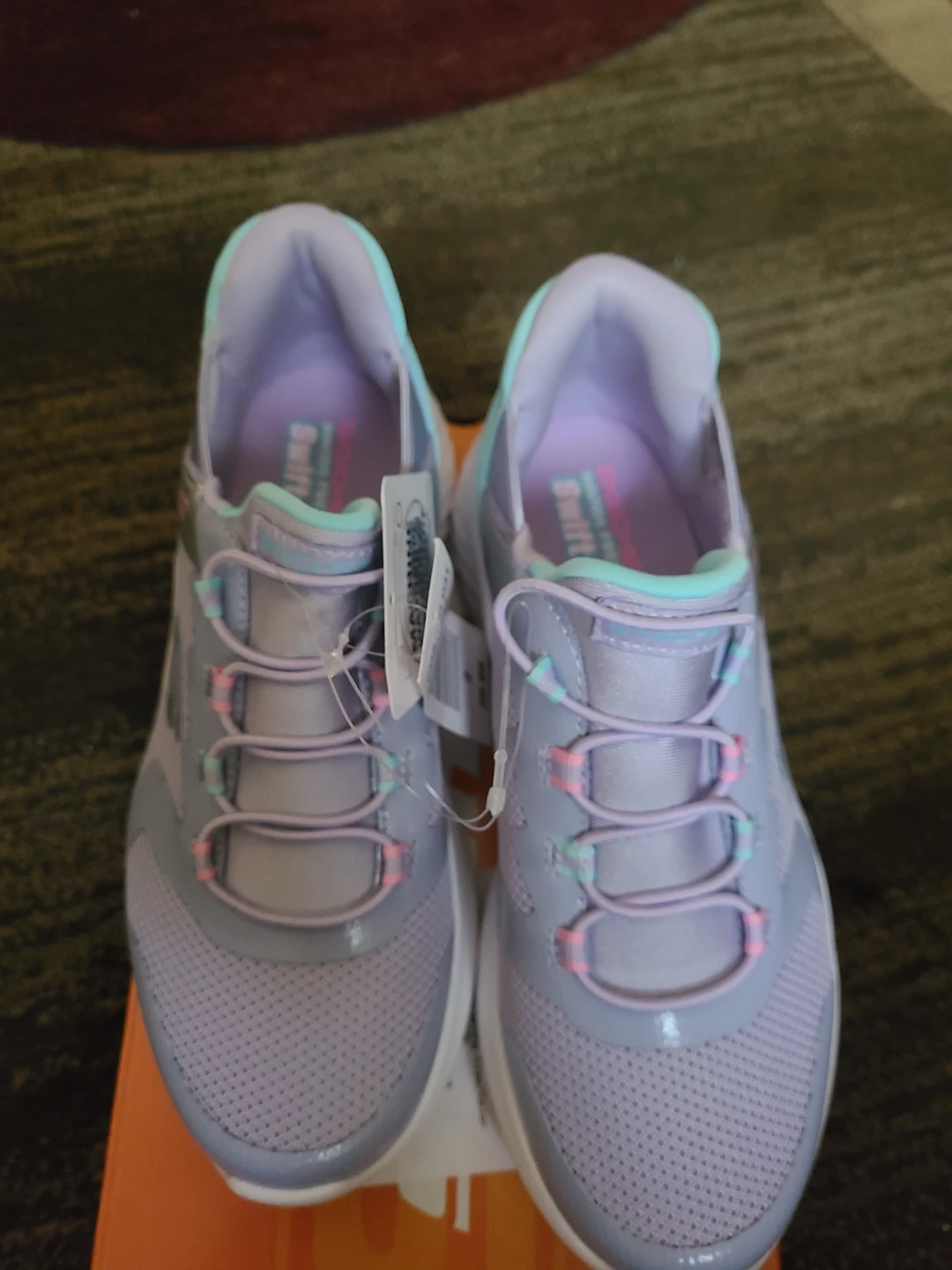 Skechers Hands Free Swift Fit Girls Sneakers size 2