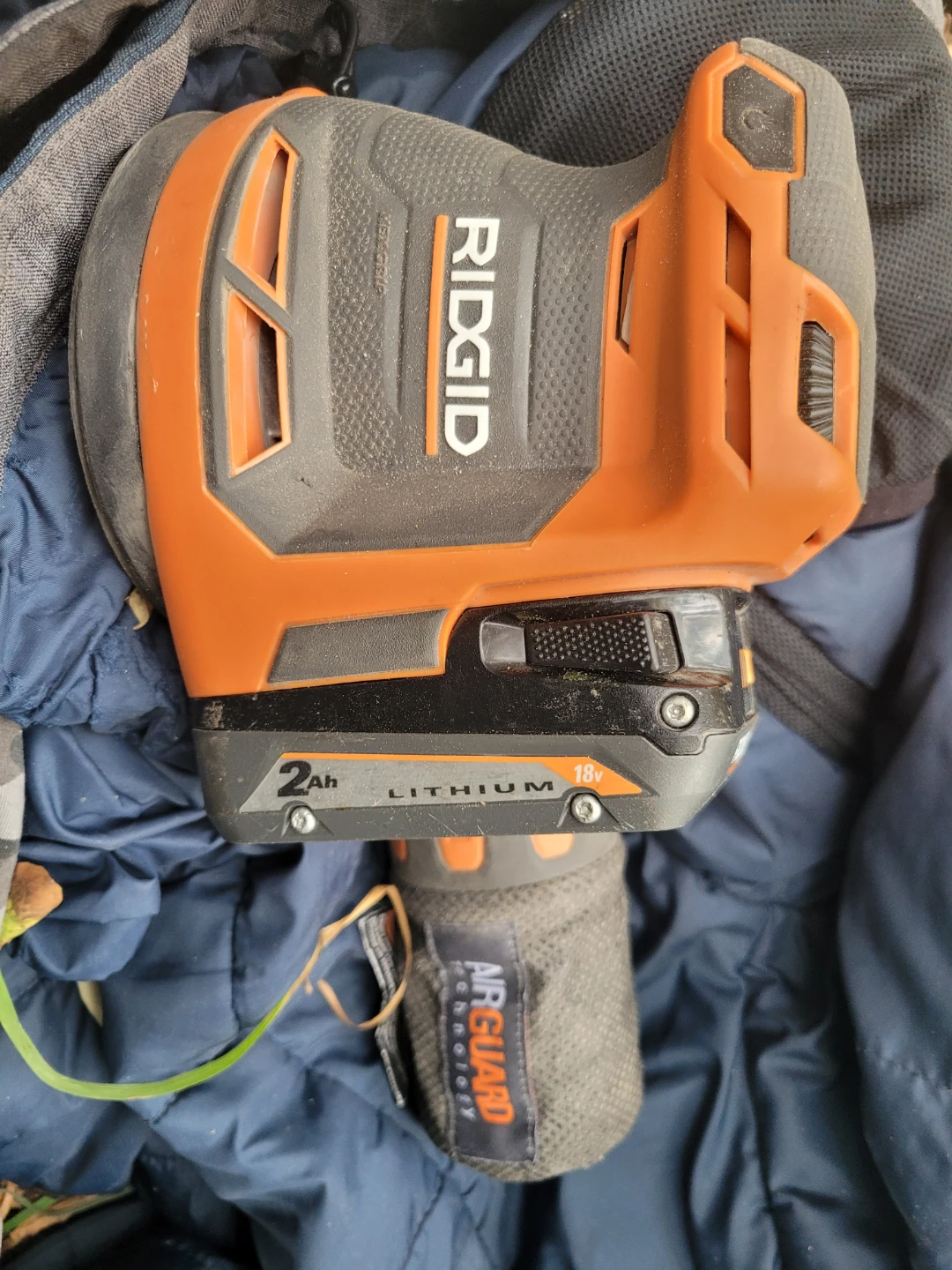 RIDGID 18V Cordless Random Orbit Sander