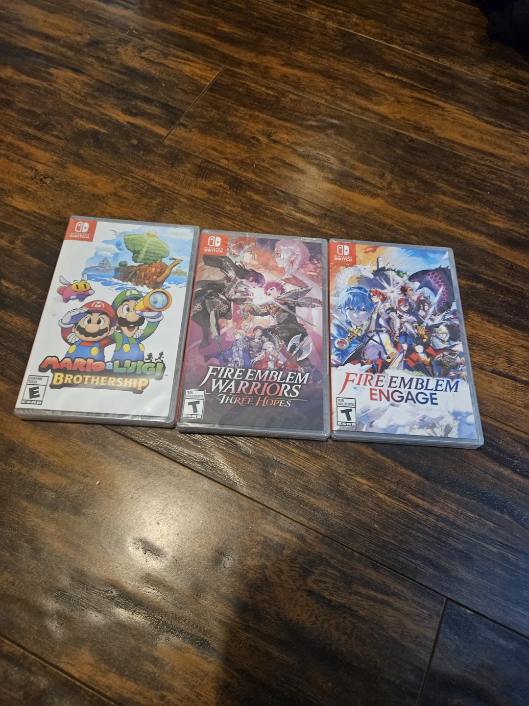 Nintendo Switch Games/Fire Emblem & Mario & Luigi