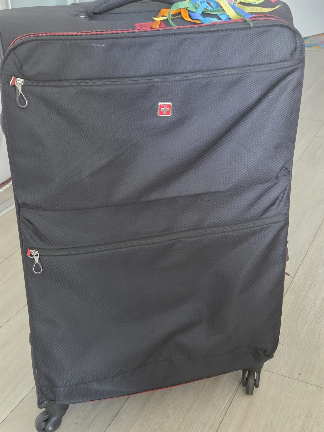 SwissGear Black Wheeled Suitcase it's moving sale - photo 3