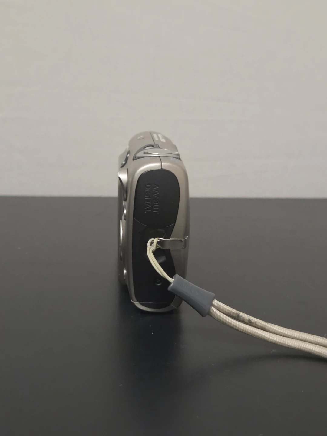 Canon PowerShot SD900 Digital Camera - photo 2
