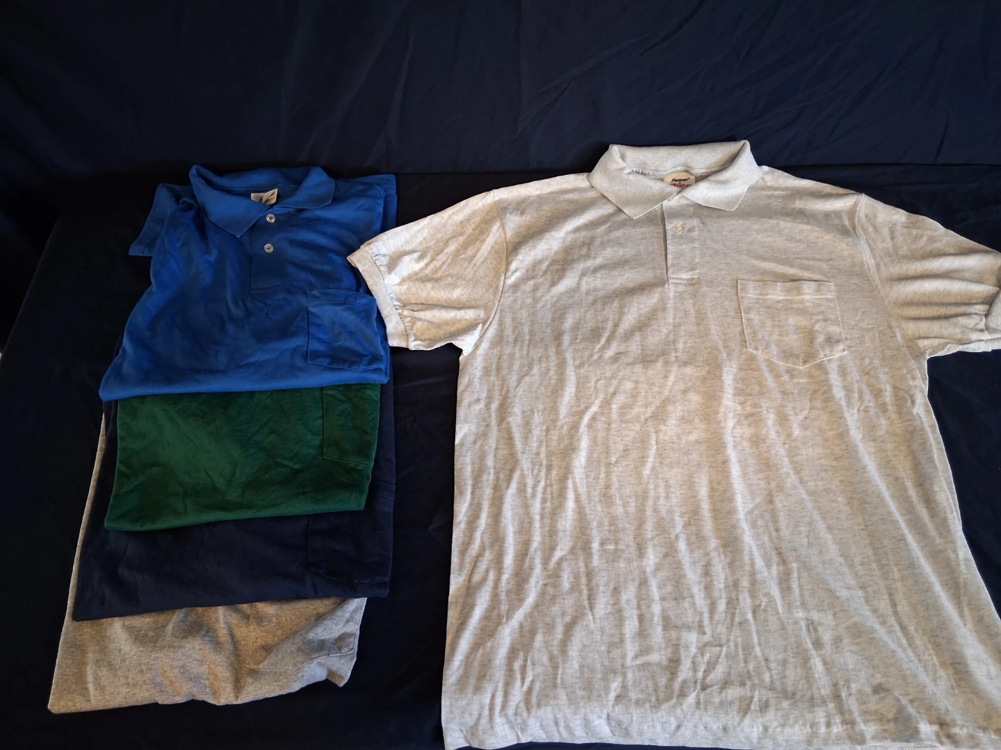 MEDIUM Mens Clothing - photo 2
