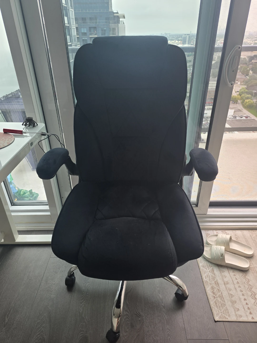 Black Ergonomic Office Chair - photo 3