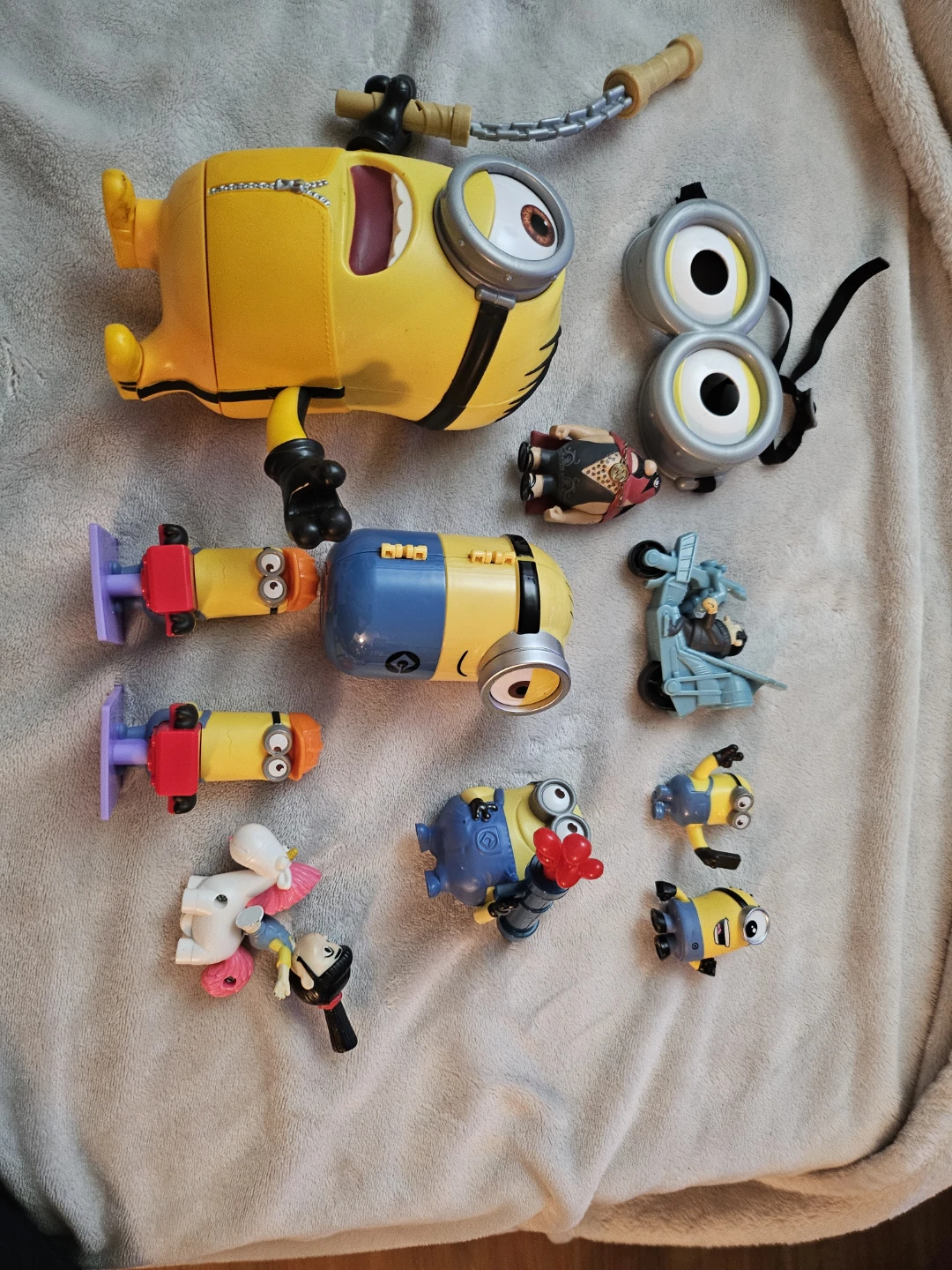 Minions Assorted Figure and Playset Collection