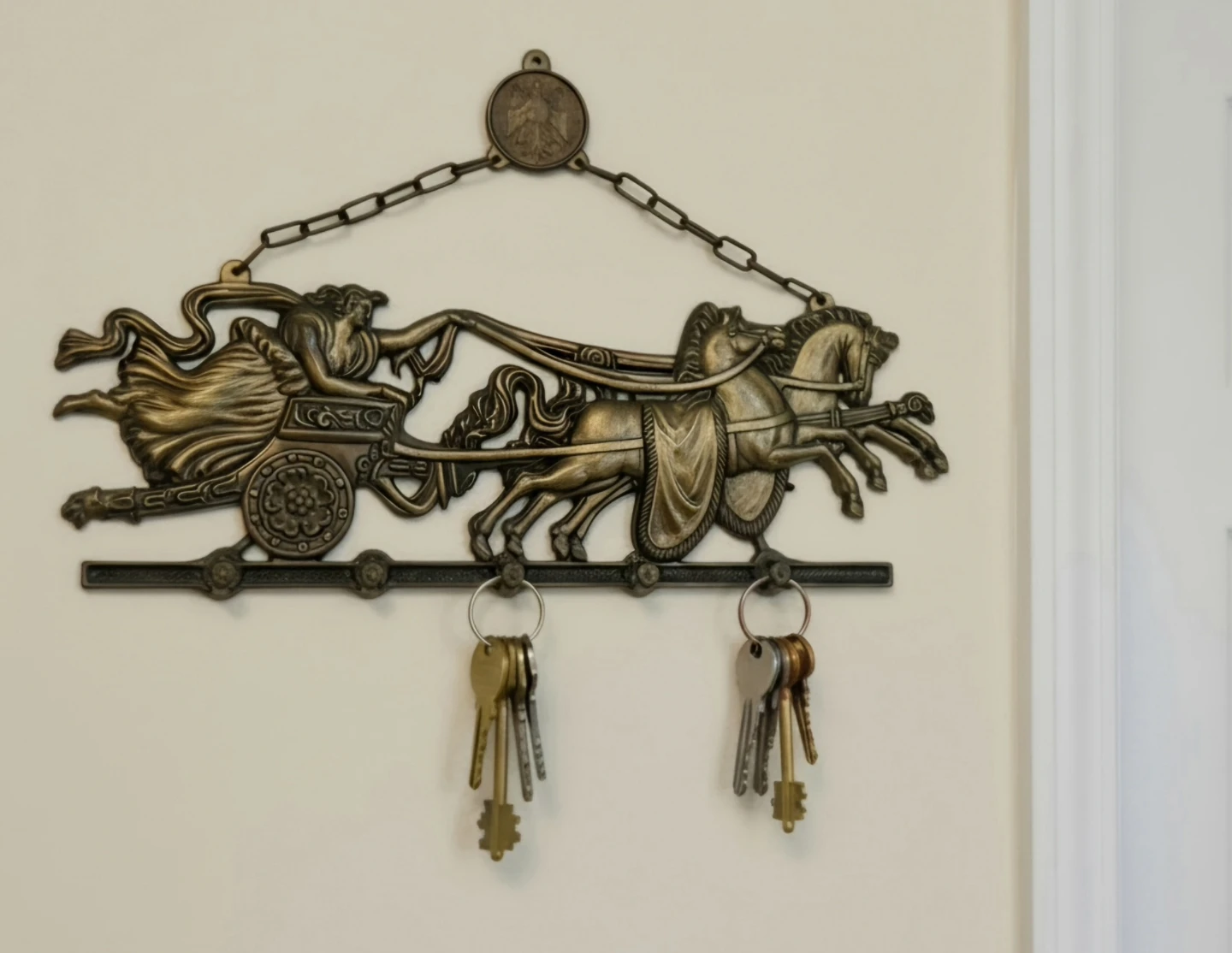 Vintage Chariot Wall Mounted Key Holder - photo 5