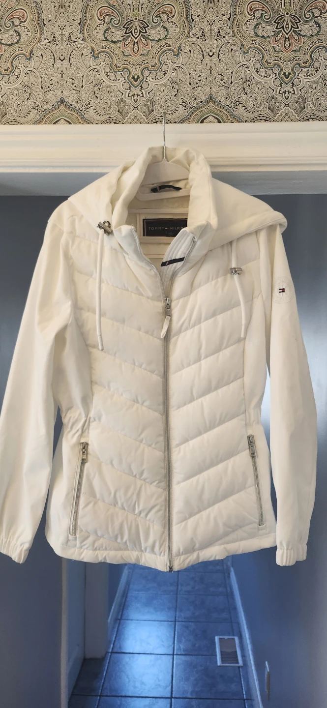 New Tommy Hilfiger White Puffer Jacket