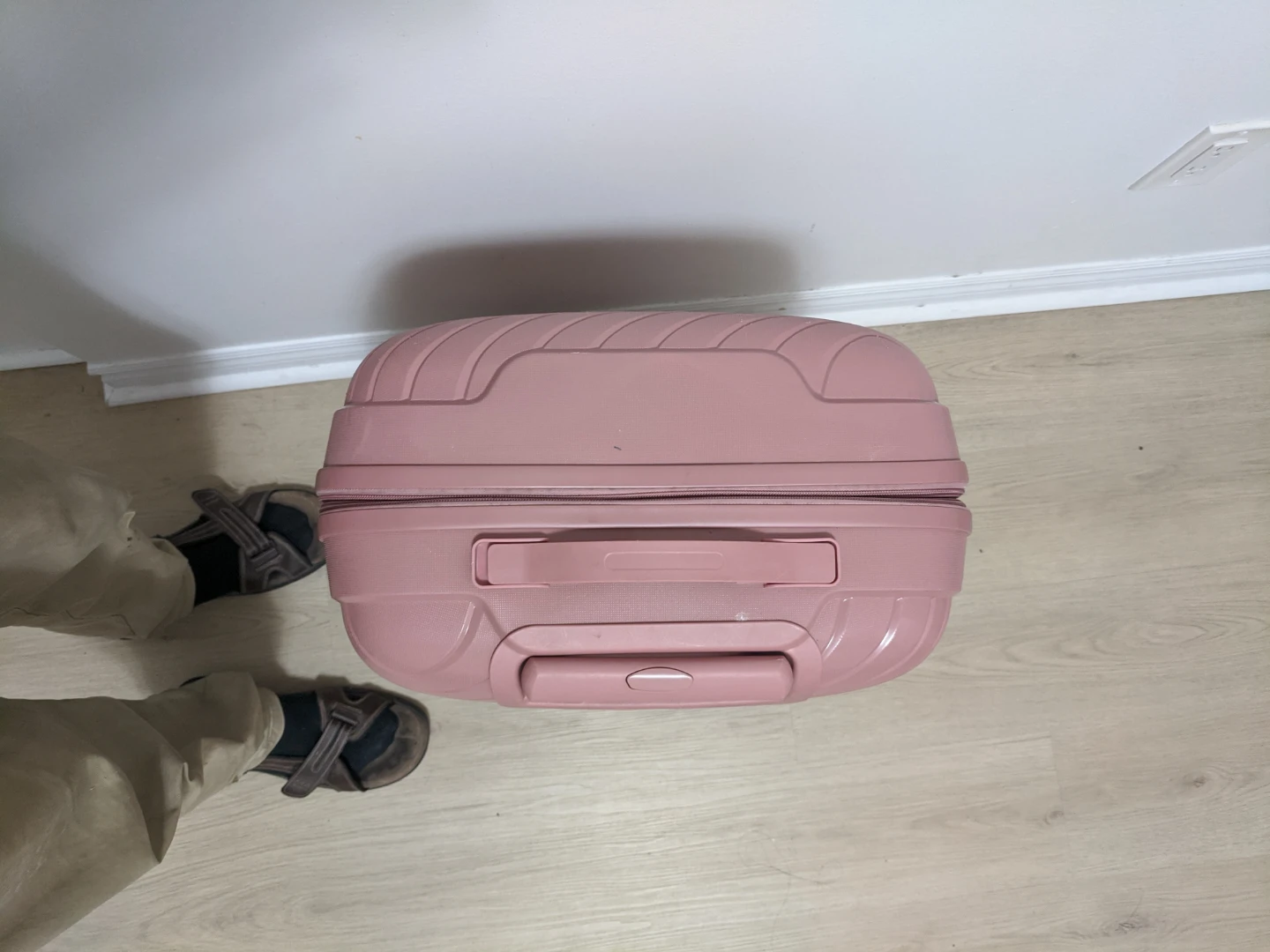 American Tourister Luggage - photo 4