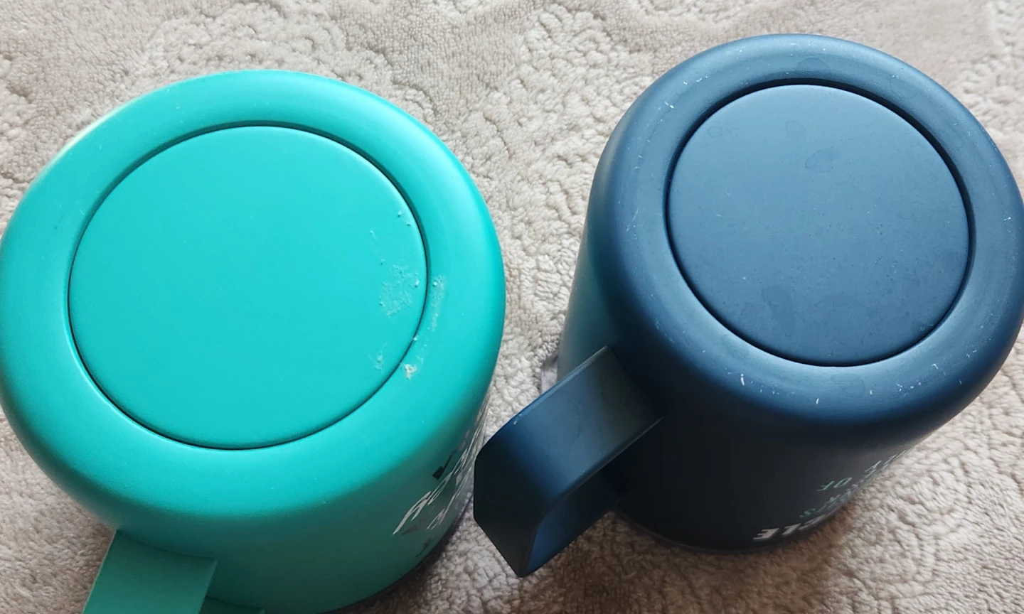 2 Hockey Mom Insulated Mugs - photo 5