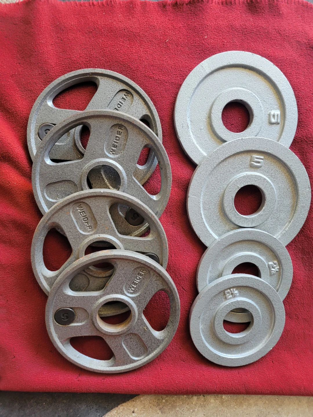 OLYMPIC.  2" HOLE  35LB PLATES TOTAL MIXED BRANDS