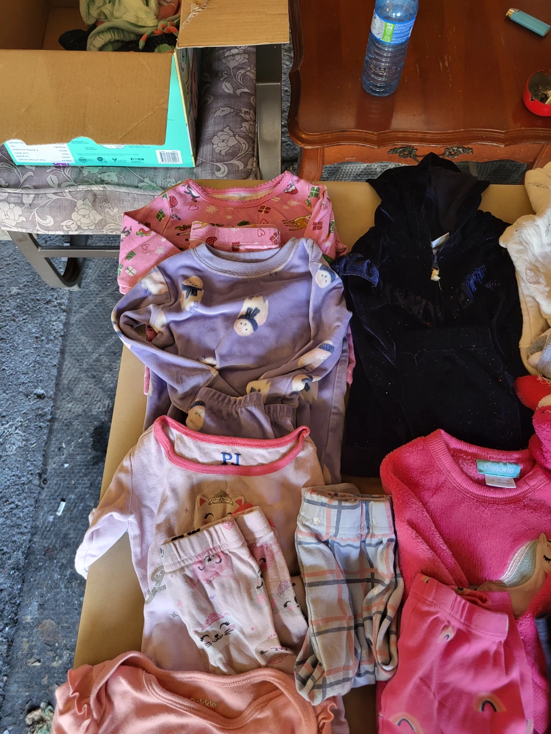 Baby girl clothing bundle - photo 5