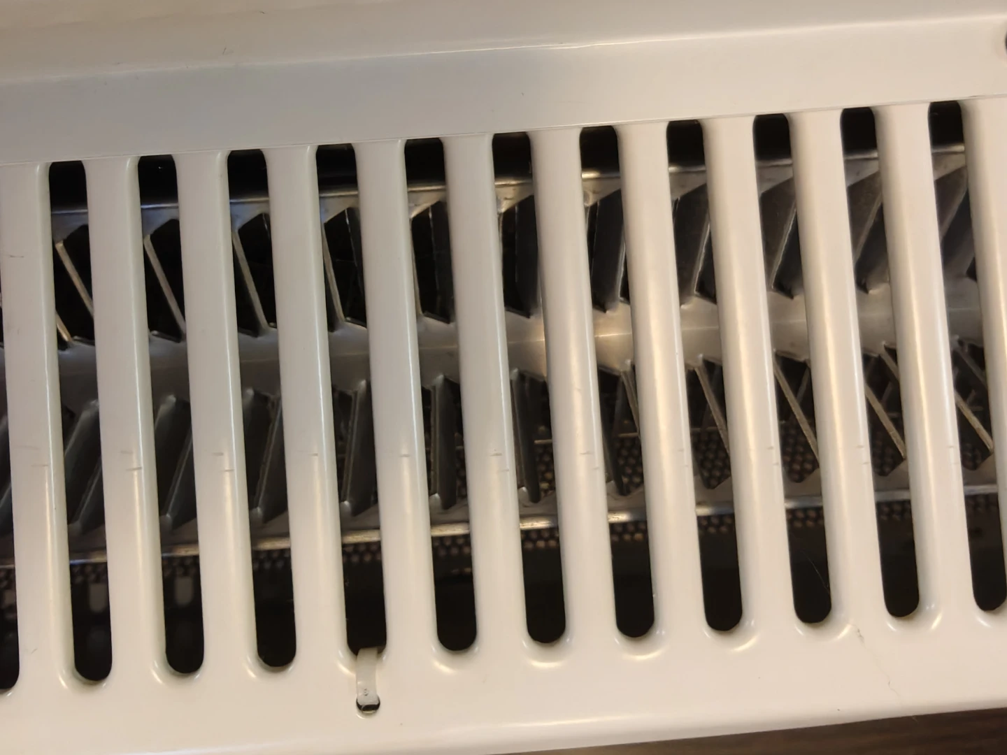 Honeywell Low Profile Silent Comfort Heater (Model HZ-515) - photo 4
