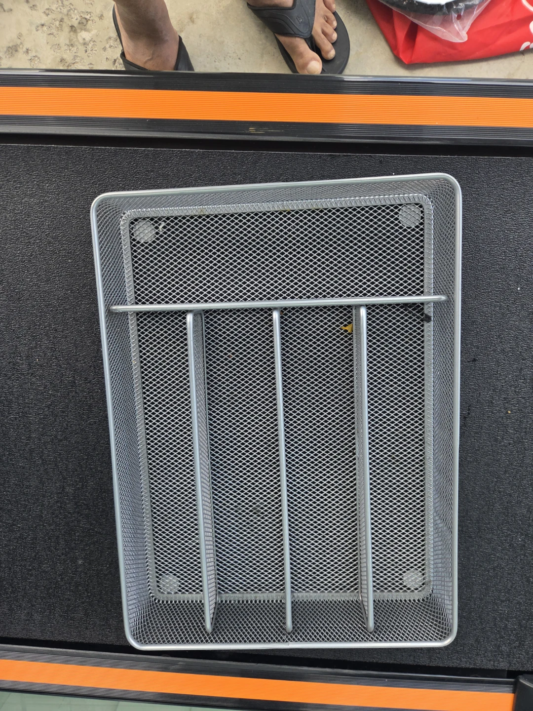Silver Mesh Cutlery Organizer Tray - photo 3