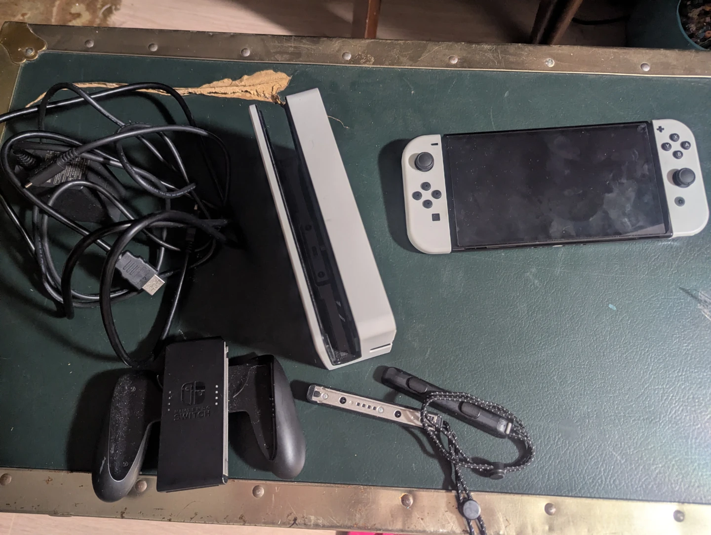 Nintendo Switch OLED + Pokemon Violet - photo 3