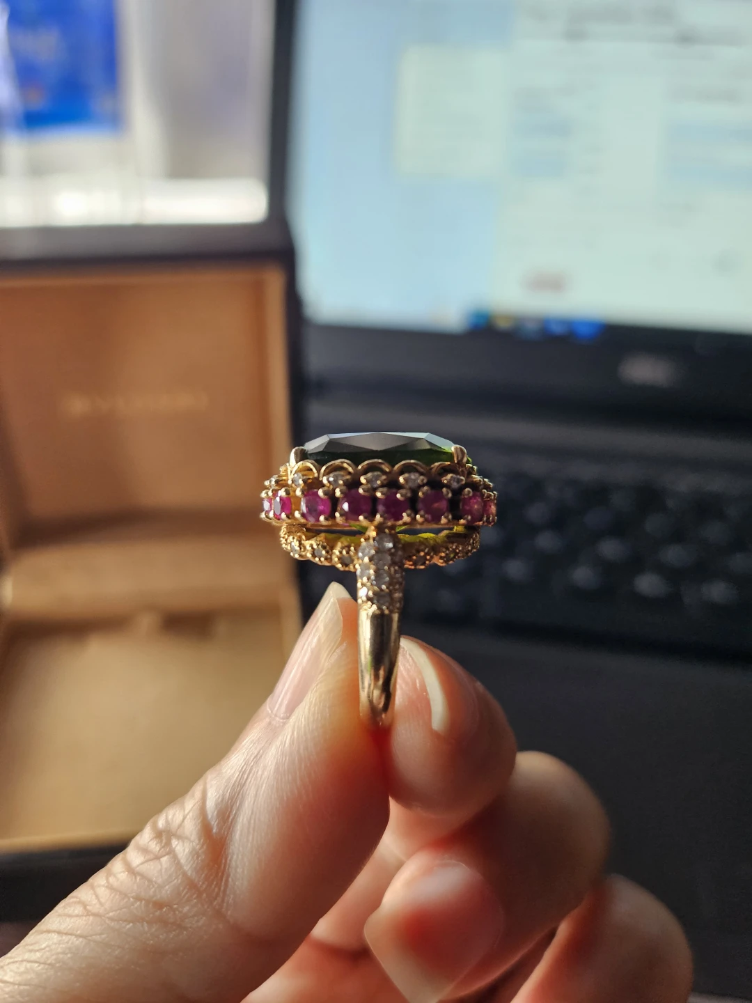 Vintage gold ring with ruby, diamond and a big gem stone - photo 4