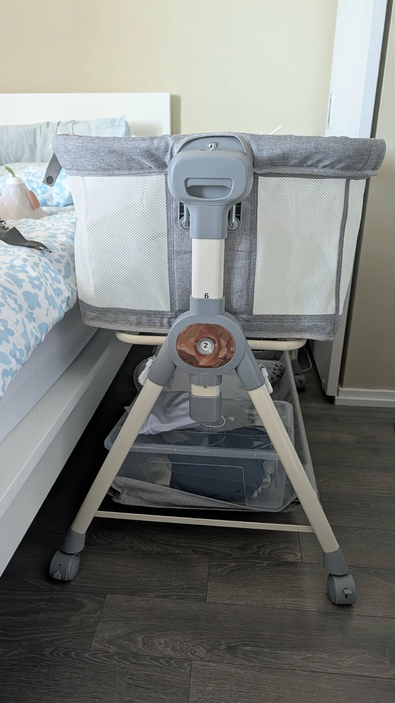 Baby Bedside Bassinet - photo 2