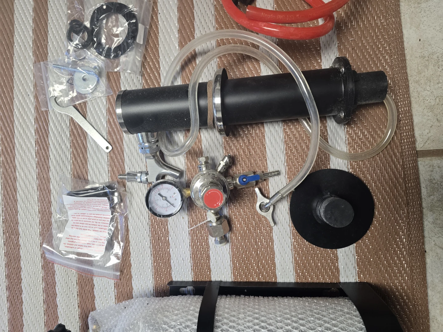 Kegerator CO2 tank, and 1 tap tower setup - photo 5