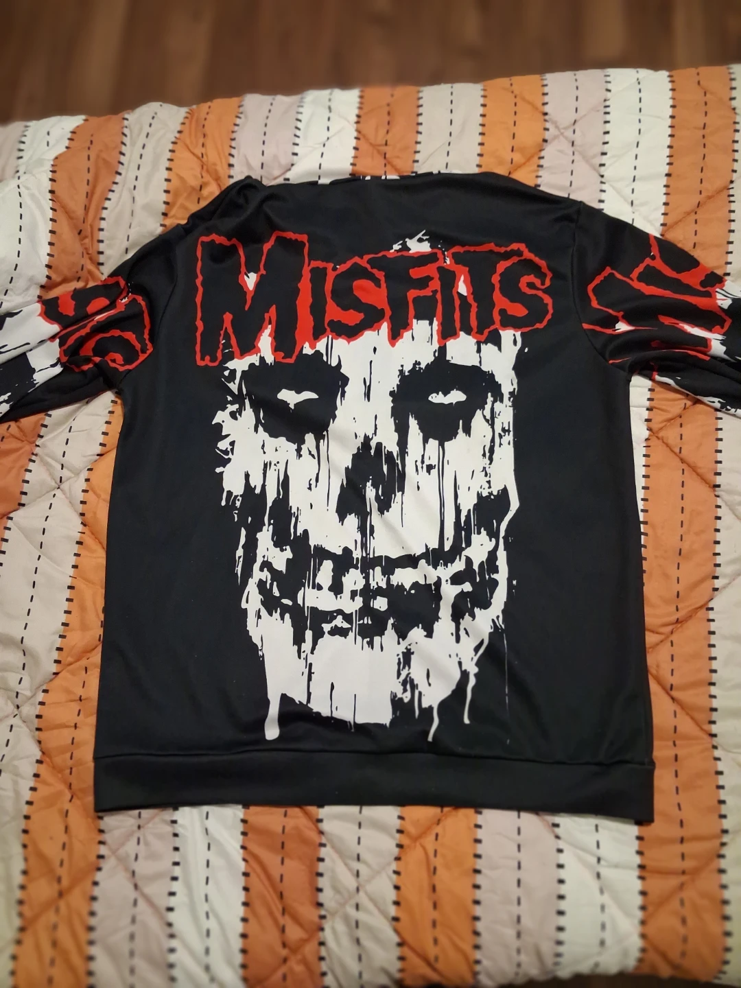 Punk spiked vest and Misfits light hoodie - photo 4
